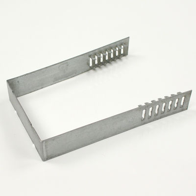 Schnelle und effiziente Verankerung von Holzwandplatten an Stangen